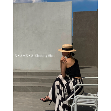 歐美時尚渡假必備 斜肩背心