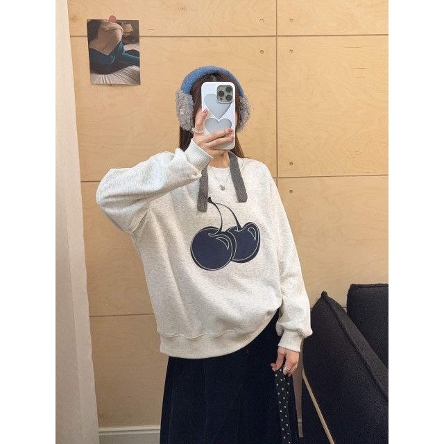 韓系貼布櫻桃刺繡圓領長袖百搭衛衣