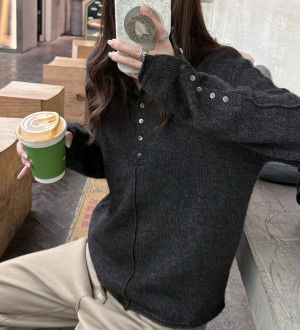 軟糯绒半開襟針織衫鈕釦半高領毛衣