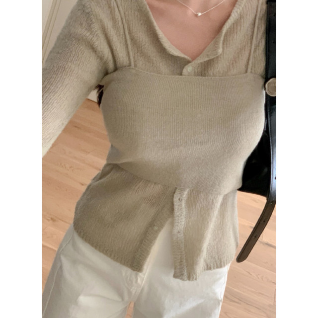 韓系chic氣質圓領排釦簡約打底上衣女+吊带針織套装(高彈力）