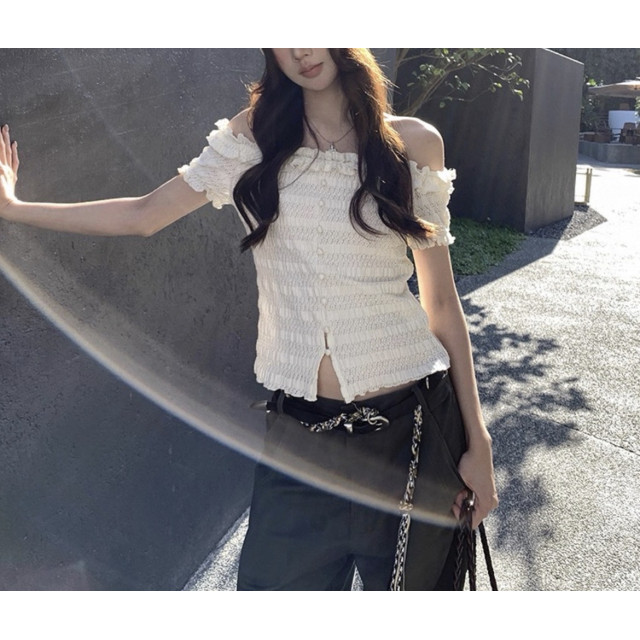 夏季穿搭設計感短款法式露肩荷葉邊一字肩上衣
