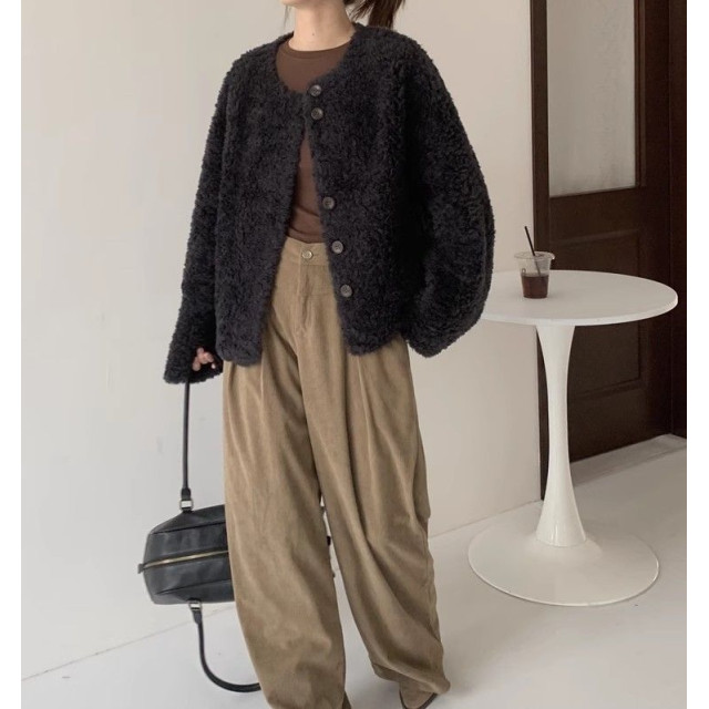 羊羔毛韓系寬鬆圓領大圓釦柔軟細膩保暖外套