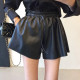 秋冬怎麼能沒有的百搭單品 高腰抽繩繫帶PU皮闊型休閒短褲